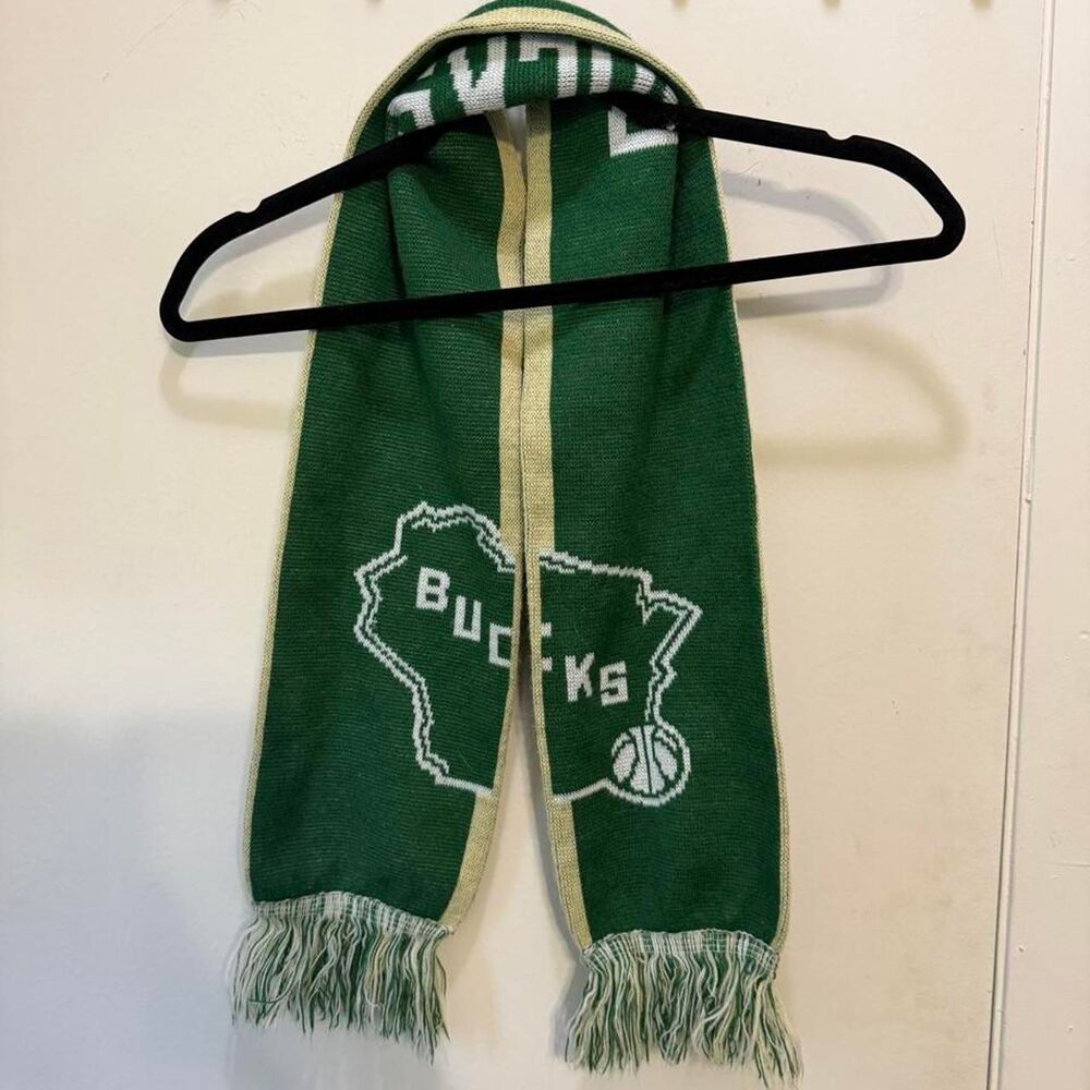 Nba Men's Green Scarf-wraps
